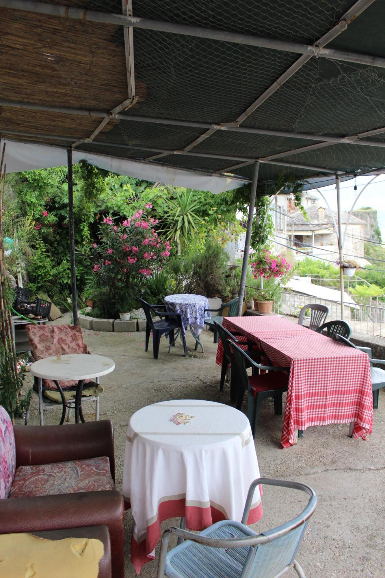 Vila Karagjozi Gjirokastër Esterno foto