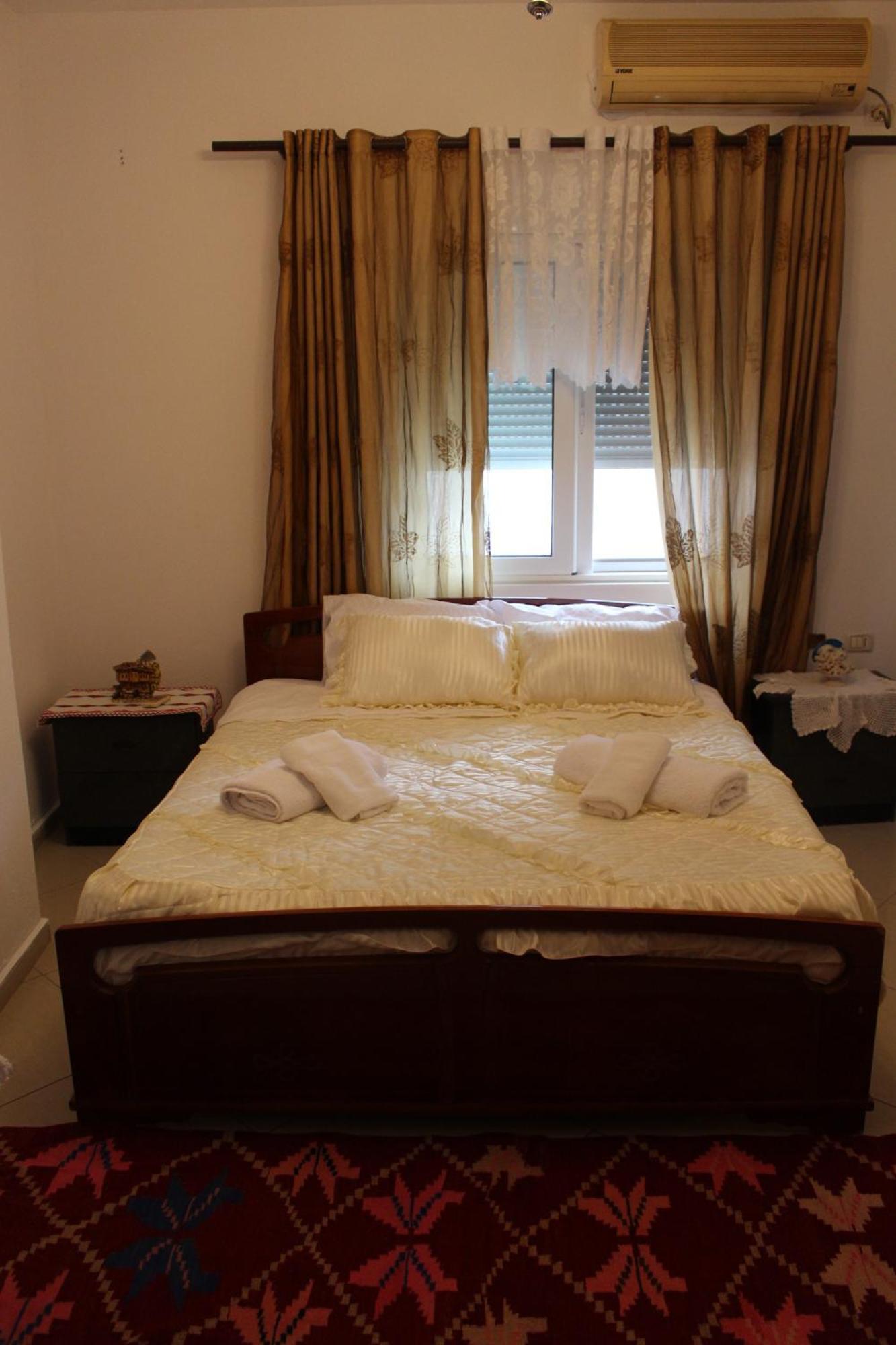 Vila Karagjozi Gjirokastër Esterno foto